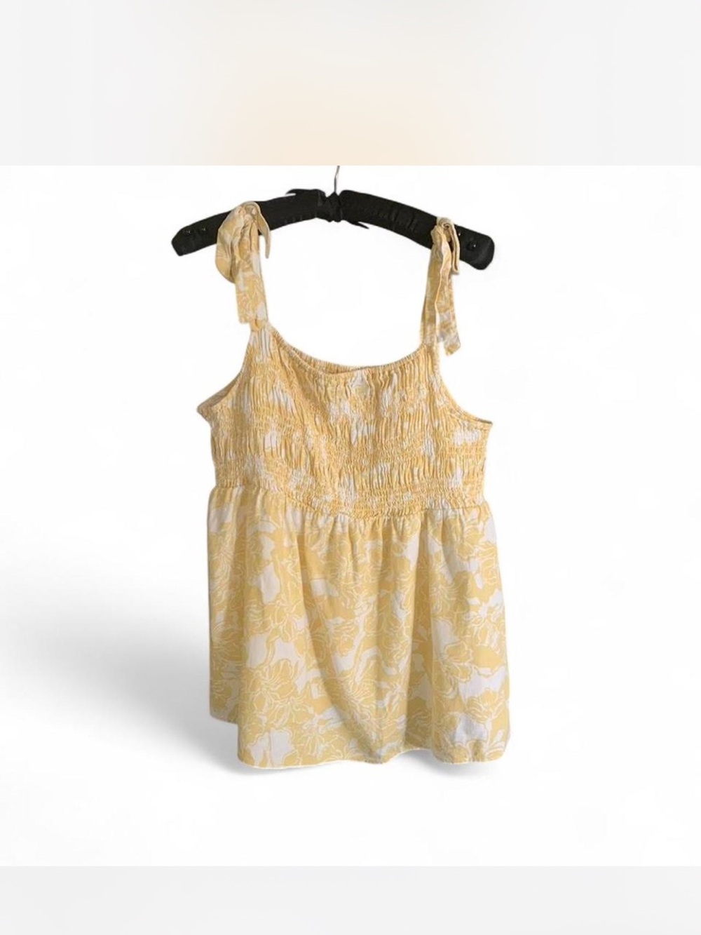 Fairy Linen Floral Smocked Yellow Tie-Shoulder Top size L by Isabel Maternity